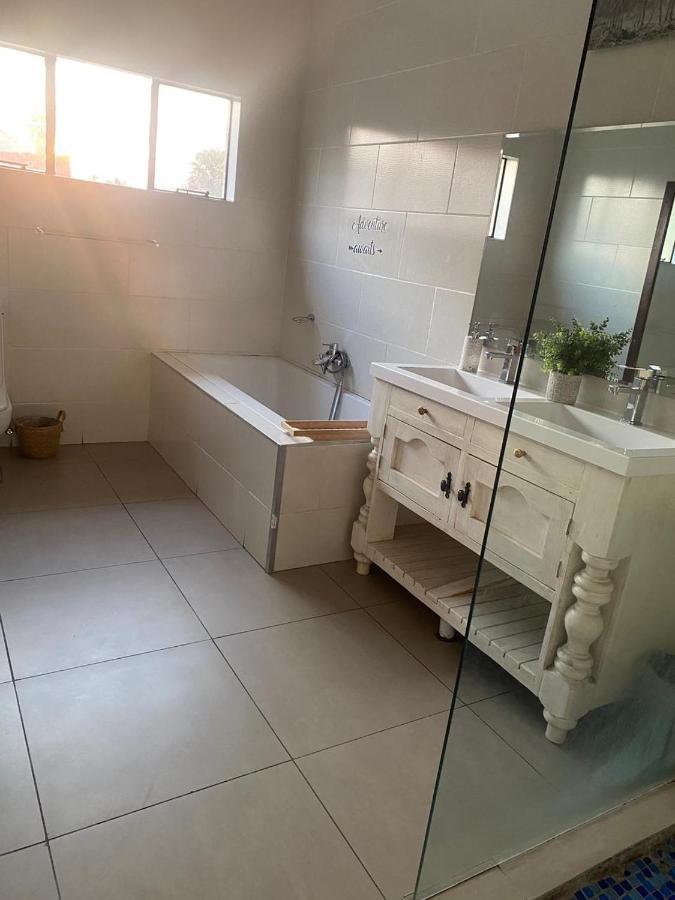 Entire 4 Bedroom House In Midrand, Johannesburg Randjesfontein Exterior foto