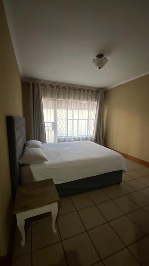 Entire 4 Bedroom House In Midrand, Johannesburg Randjesfontein Exterior foto